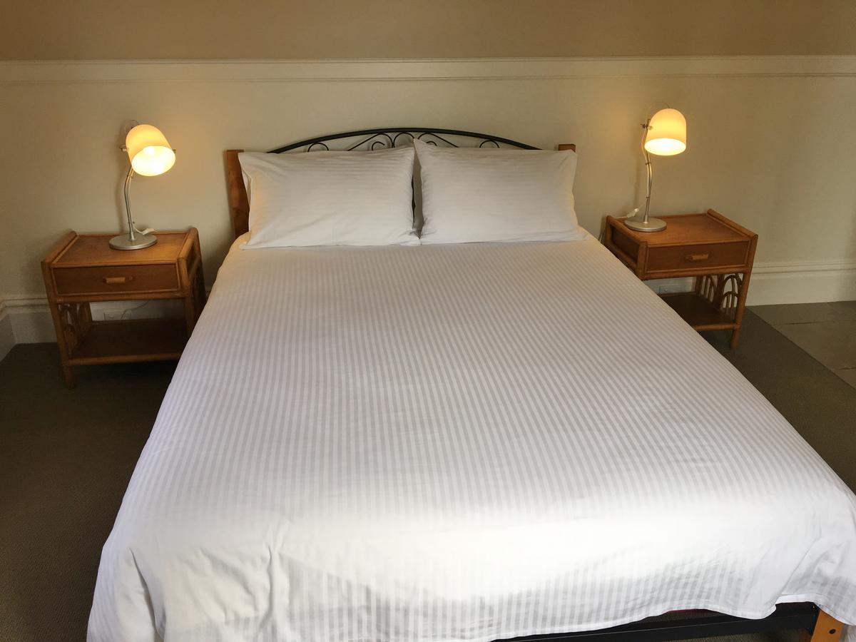 Settlers Arms Hotel Dungog Esterno foto