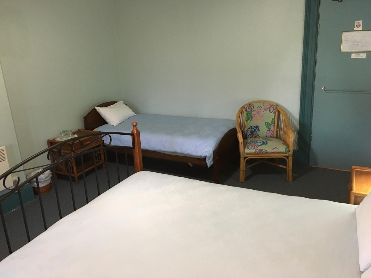 Settlers Arms Hotel Dungog Esterno foto