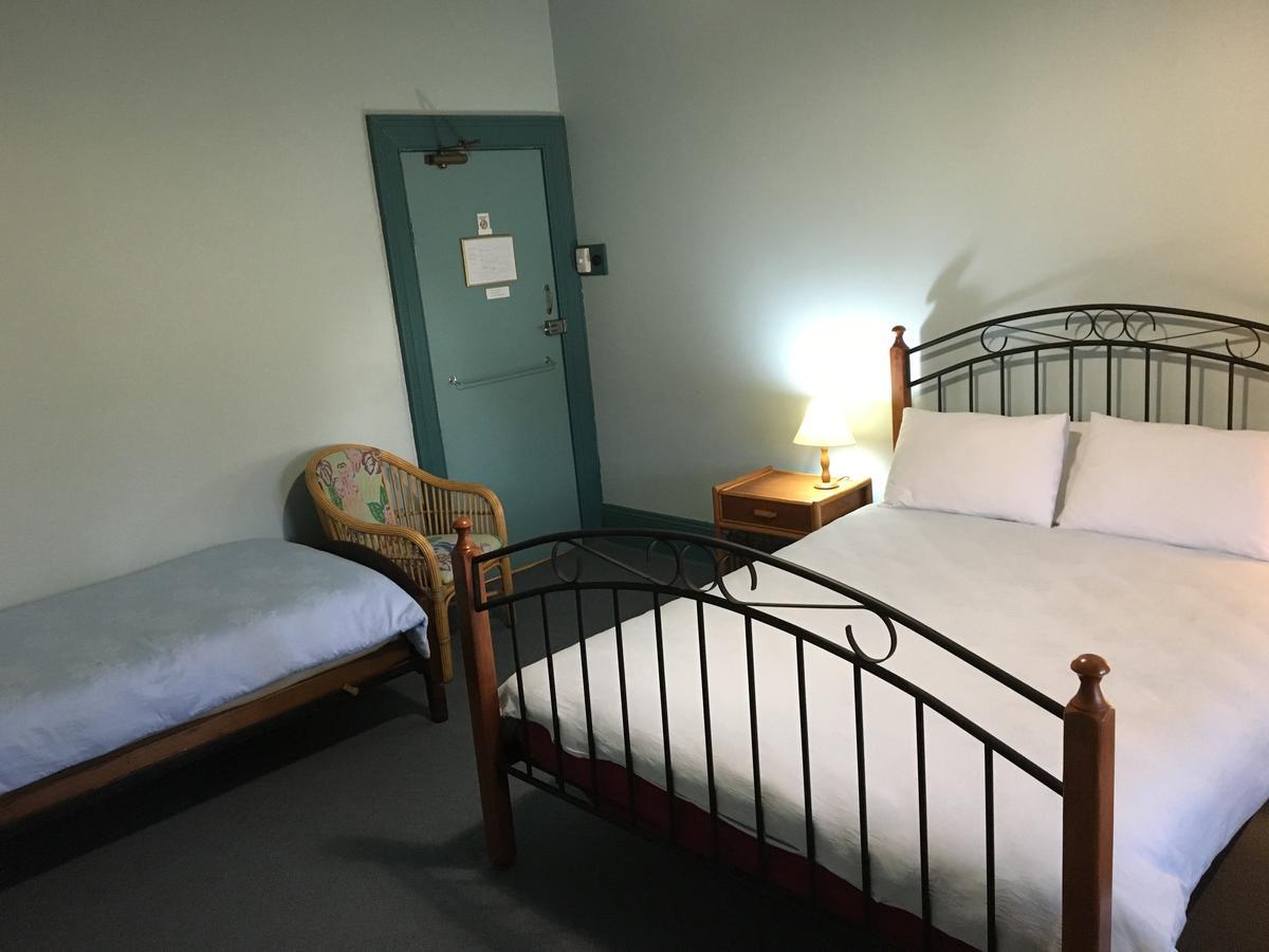Settlers Arms Hotel Dungog Esterno foto